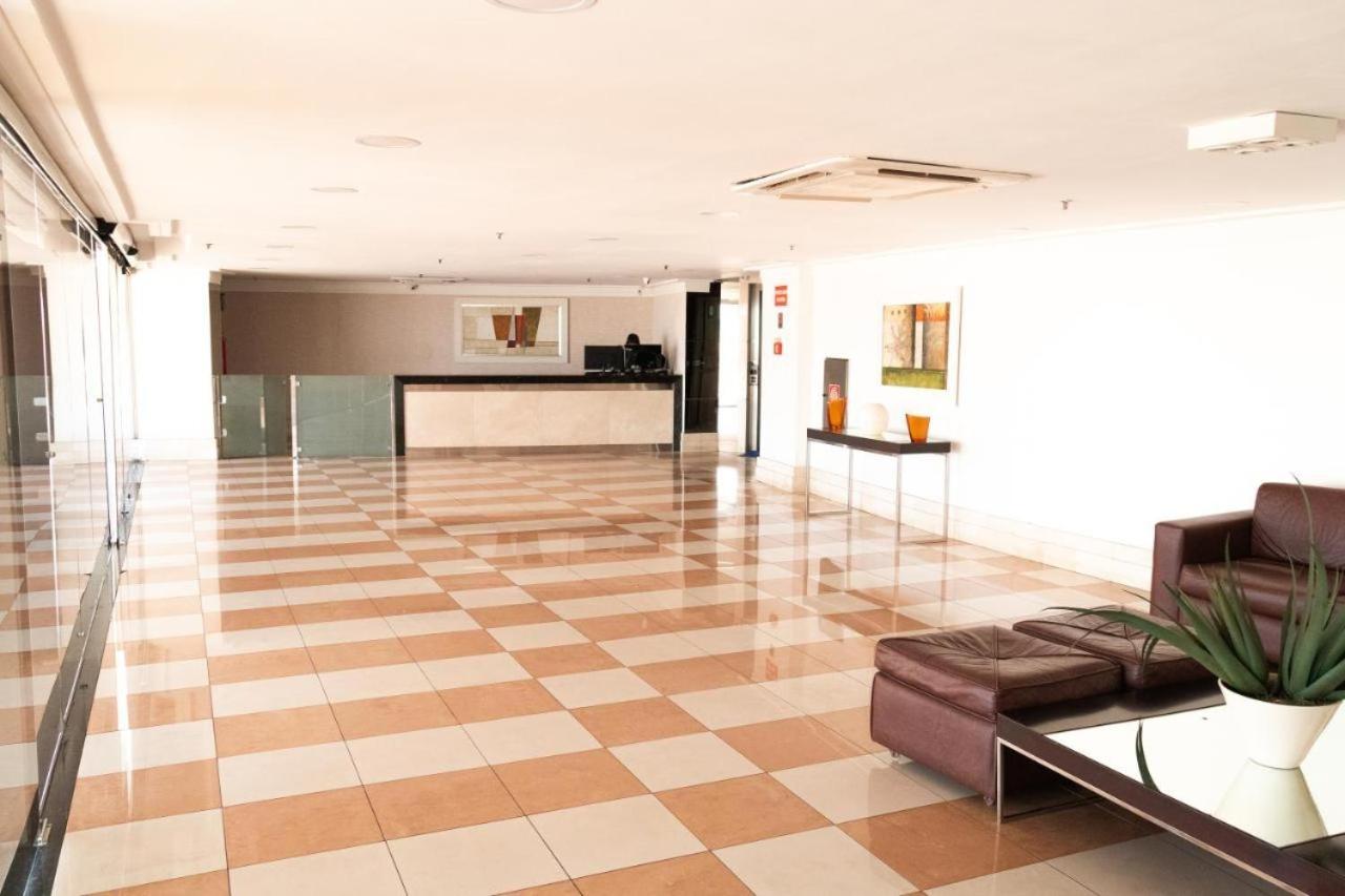 Modern Beachfront W. Magnificent Seaview Apartment