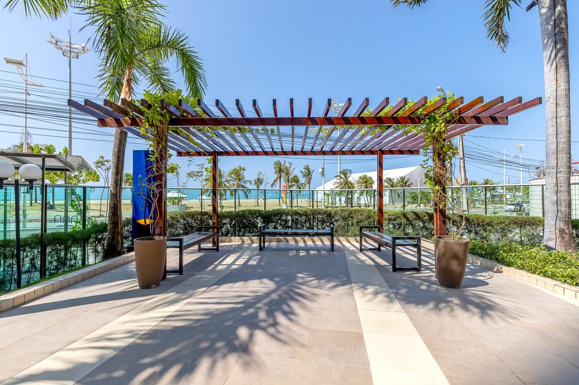 Apartment Modern Beachfront W. Magnificent Seaview