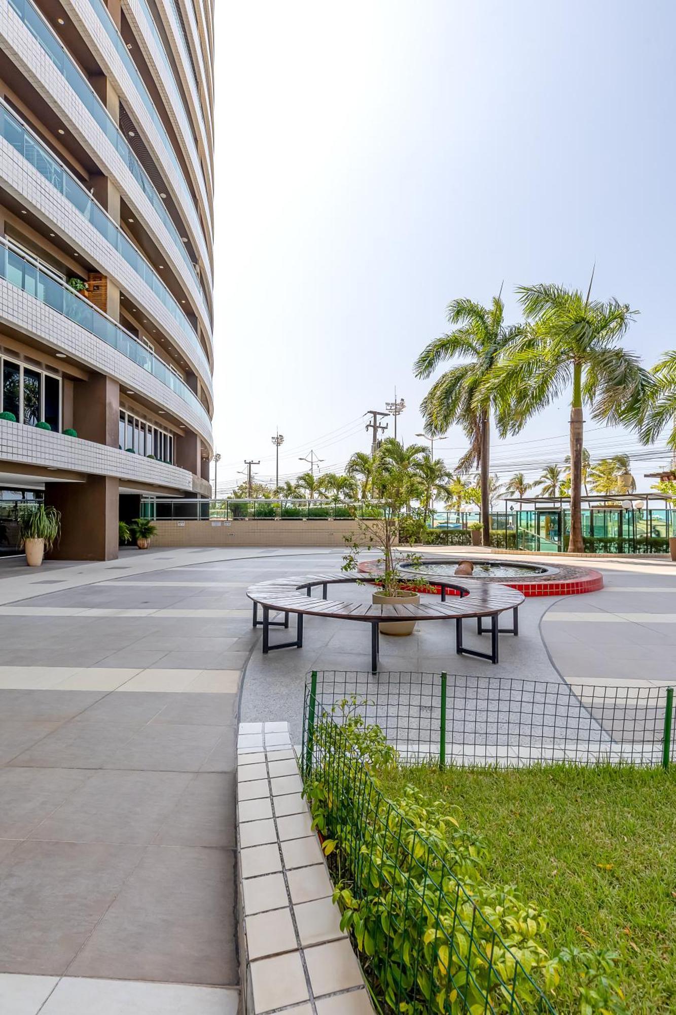 Modern Beachfront W. Magnificent Seaview Apartment *
