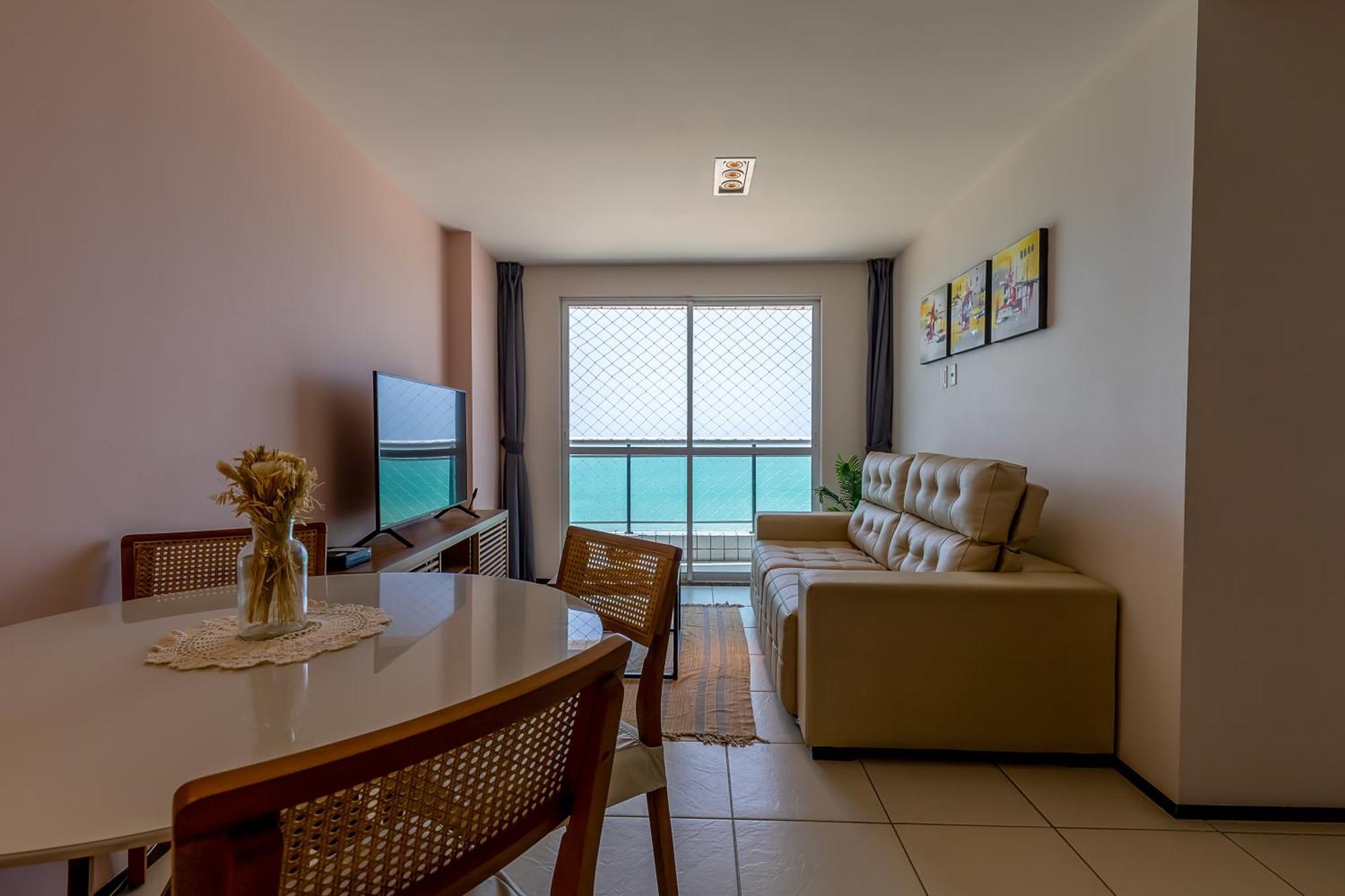 Modern Beachfront W. Magnificent Seaview Apartment